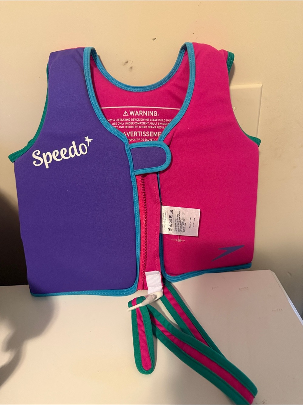 Speedo Kids' Purple, Pink & Teal Swim Vest 33-45lbs used once of twice